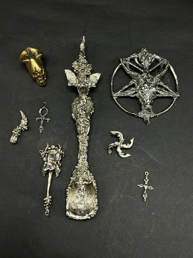 Axel Starks Sterling Silver Custom Jewelry and Objects (1 of 5)