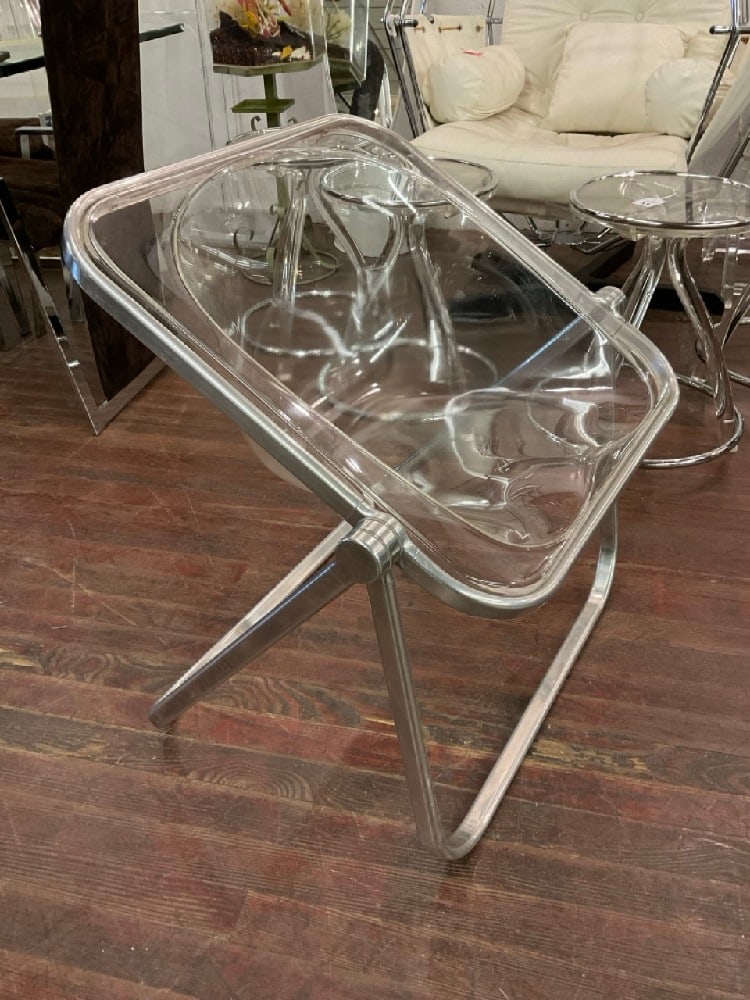 Piona Chair By Giancarlo Piretti Made In Italy: Piona Chair By Giancarlo Piretti Made In Italy. Dimensions: 28.5” x 27” x 22” Please see photograph preview
