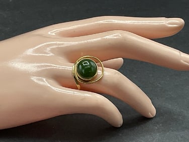 14K Yellow Gold Modernist Design Green Jade Ring