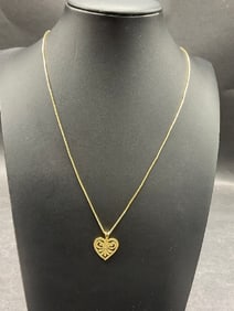 14 k yg Box link chain with heart pendant 18 inch 4 g