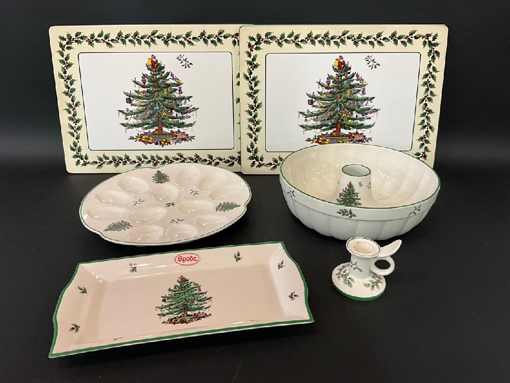 (4) Five Spode Christmas Serving Pieces & (4) Four Placemats (1 of 6)