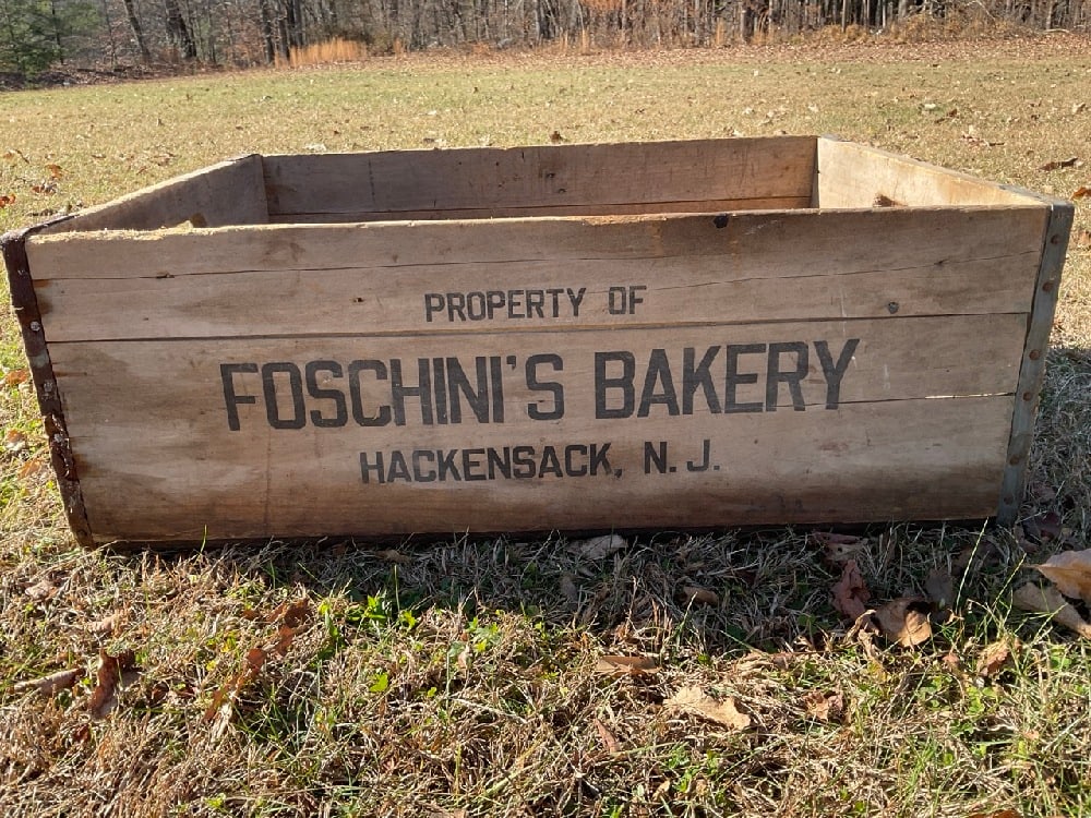 Foschini’s Bakery Bread & Rolls Crate Hackensack, New Jersey (1 of 7)