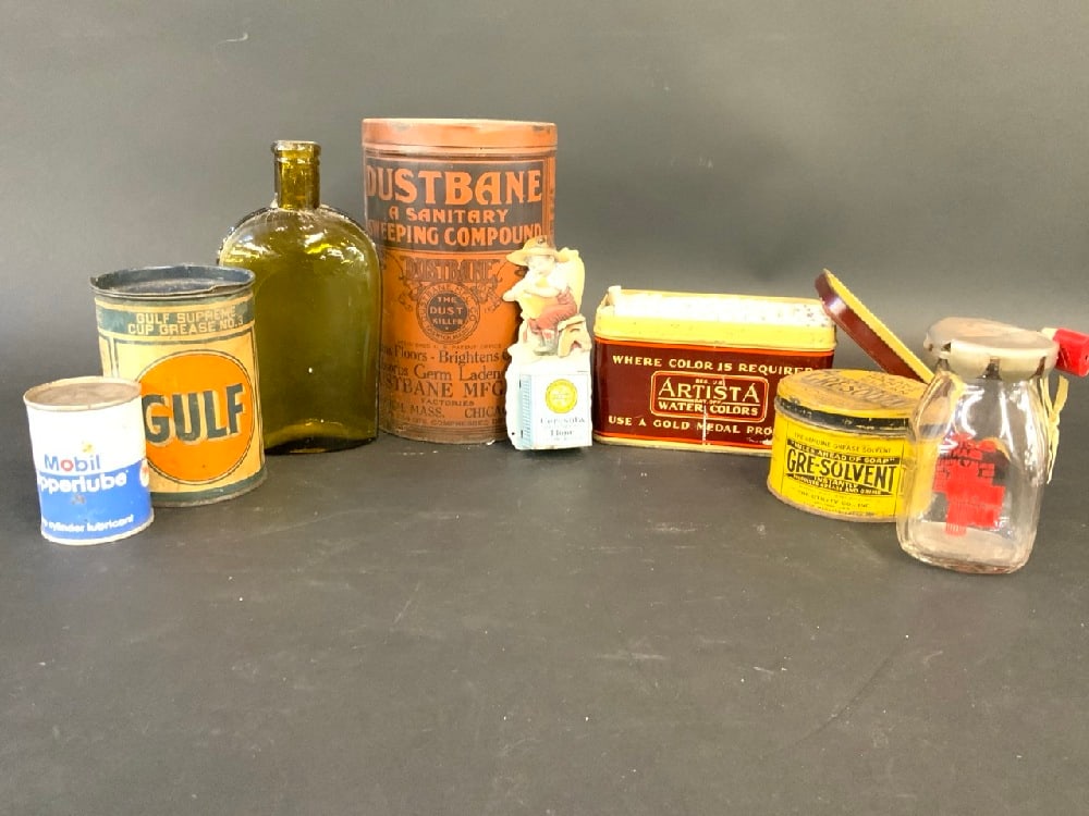Lot Of Vintage Advertising Cans And Glass Bottles Including Gulf, Mobil, And More (1 of 7)