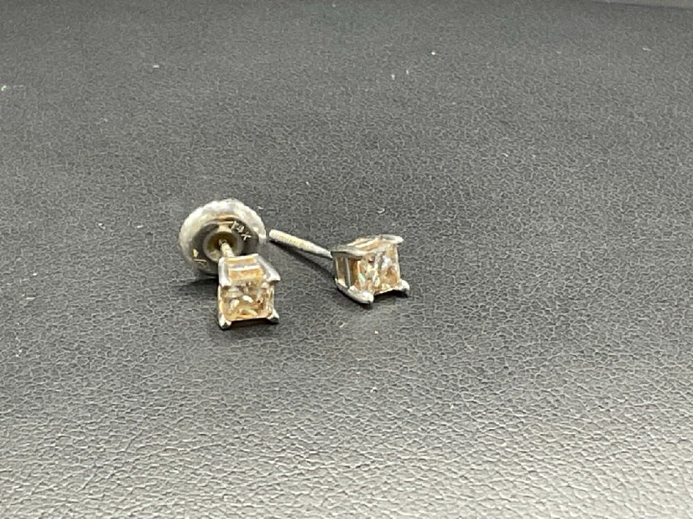 14K White Gold Diamond Stud Earrings 1/2 ct. (1 of 3)