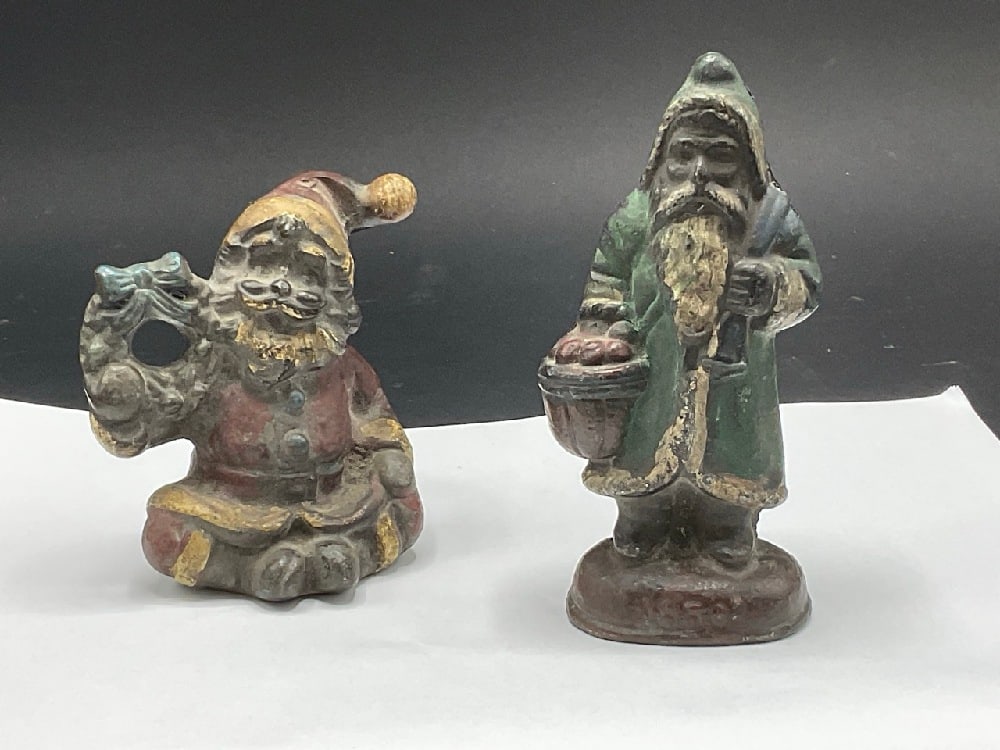 Two Small Cast Iron Christmas Santas (1 of 9)