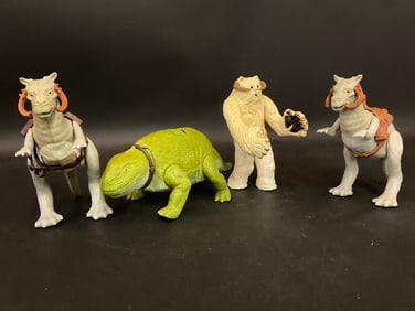 Star Wars Tauntaun (2) , Hoth Wampa Monster, and Dewback Patrol Lizard Figures