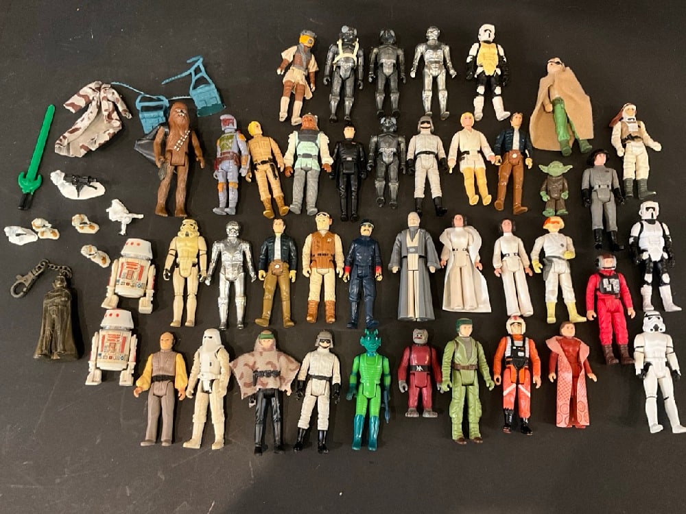 Very Large Lot Of 48 Star Wars Figures (1 of 6)