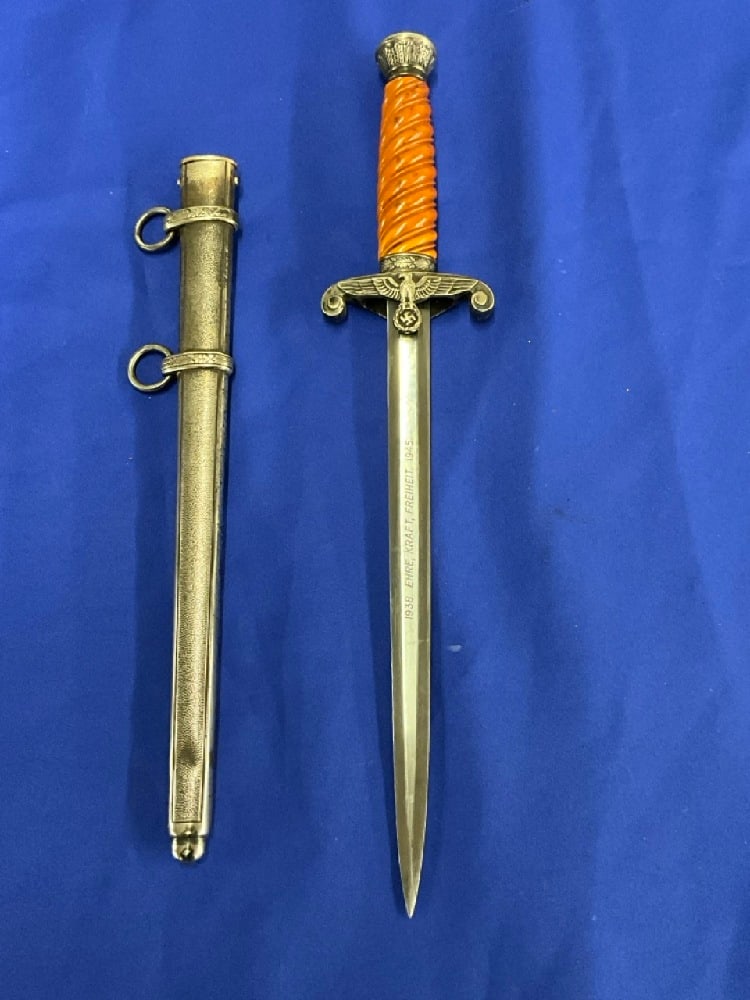 WW2 German Dagger w/ Sheath (1 of 5)