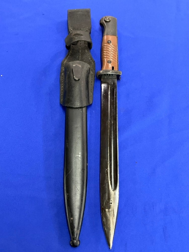 WWII German 1939 J.Sch. Bayonet #5758 w/ Composite Handle (1 of 6)