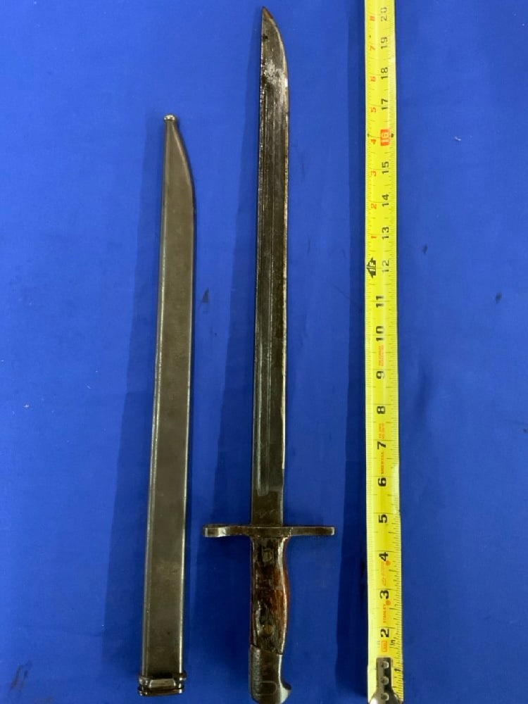 WWII Japanese Arisaka Type 99 Navy Bayonet With Scabbard (1 of 3)