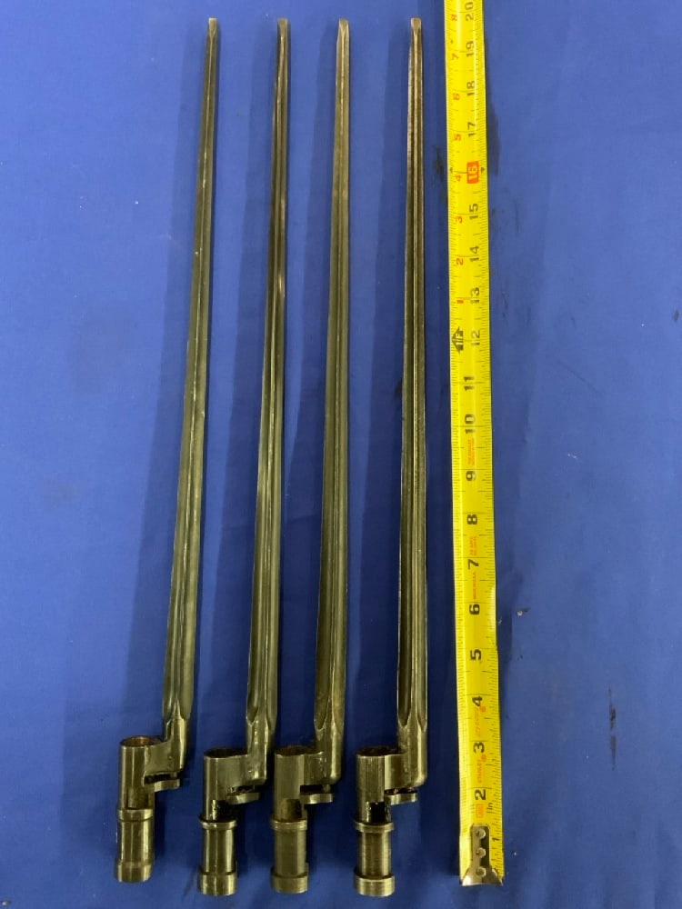 Lot Of 4 WW2 Mosin Nagant Bayonets: Lot Of 4 WW2 Mosin Nagant Bayonets. Probably Russian made. Dimensions: 20”