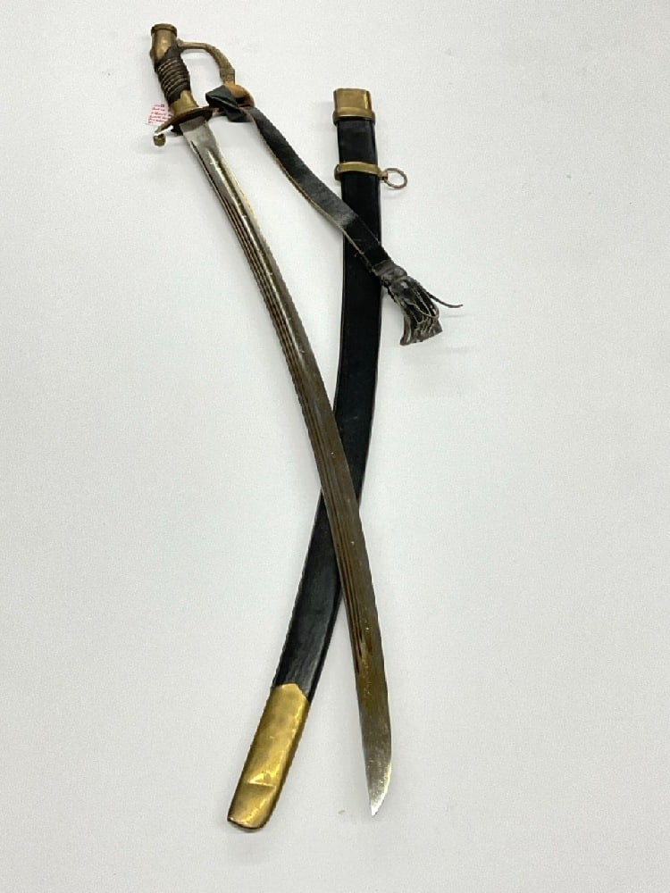 WWII USSR Russian Officers Sword Swastica Sword M1940: WWII USSR Russian Officers Sword Swastica Sword M1940. Podzmamenka. Dimensions: 39”