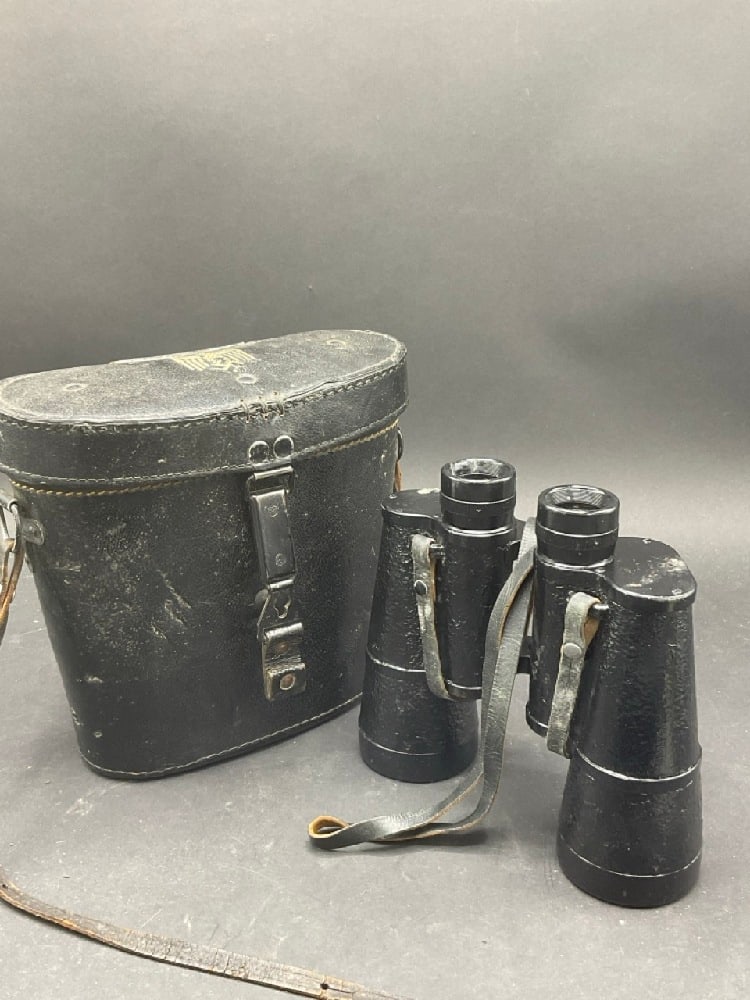 Ernst Leitz WWII German Binoculars 10x50 (1 of 7)