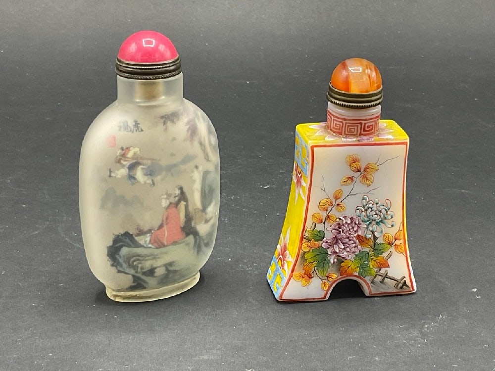 Two (2)  Chinese Snuff Bottles (1 of 6)