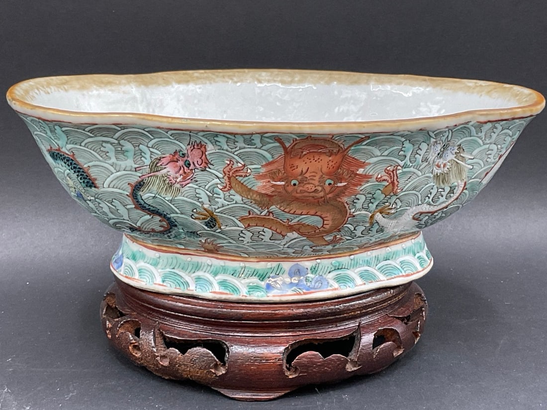 Antique Early Chinese Dragon Porcelain Bowl (1 of 11)