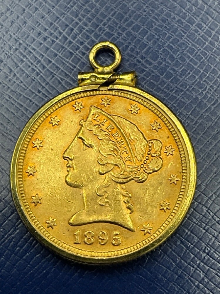 1895 U.S. Liberty Head Eagle $5 Gold Coin (1 of 4)
