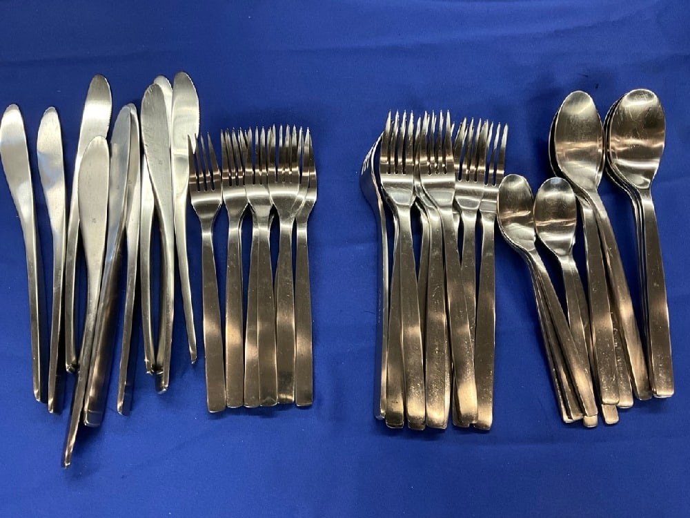WMF Modernist Stainless Flatware Cromargin (1 of 3)
