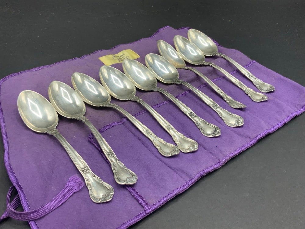 Set of Nine (9) Gorham Sterling Silver Teaspoons: Set of Nine (9) Gorham Sterling Silver Teaspoons. Total weight: 236 grams.5 3//4” L