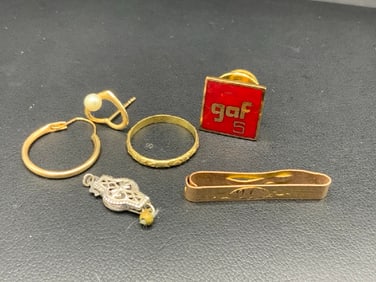 10K Yellow Gold Jewelry Scrap/Repair Group