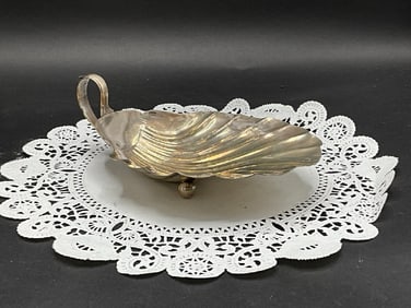 Fine Sterling Silver Tableware Shell Form Serving Dish with Handle