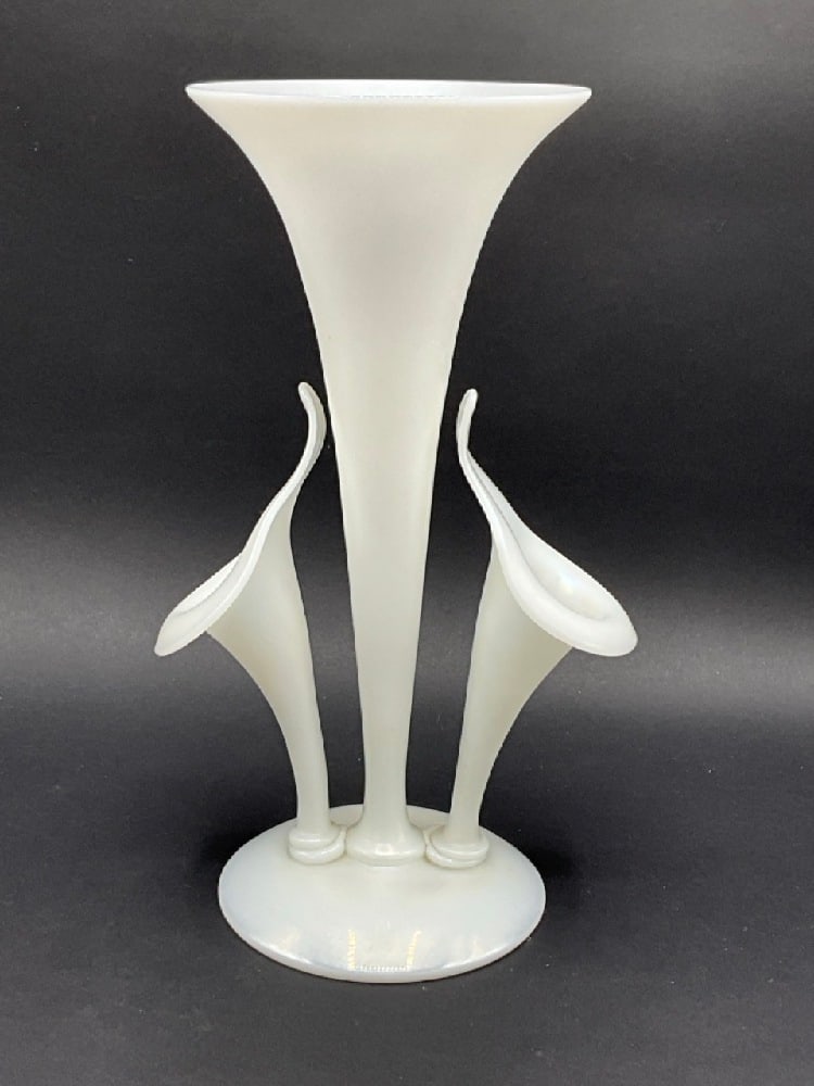 Steuben "Ivrene" Lily and Trumpet Vase (1 of 6)