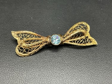 14K Yellow Gold Filigree Bow Pin w/ Aquamarine Stone