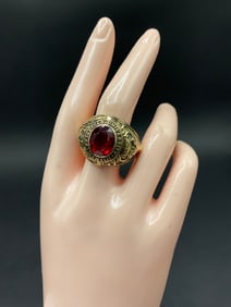 10K Yellow Gold Fairfield University Class Ring with Ruby Red Glass Stone - 22.36 grams