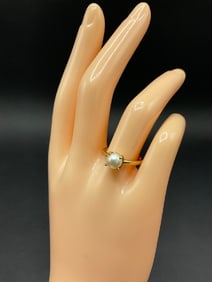 14K Yellow Gold Pearl Solitaire Ring