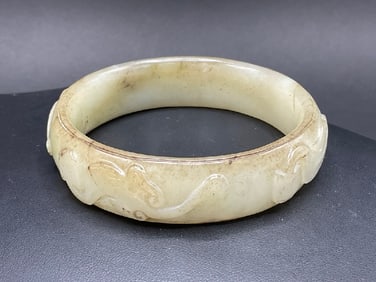 19Th c Chinese Carved Jade Bracelet w/ cats