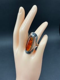 Vintage Size 8 Sterling Silver Amber Ring