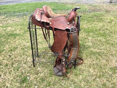 Western Riding Saddle