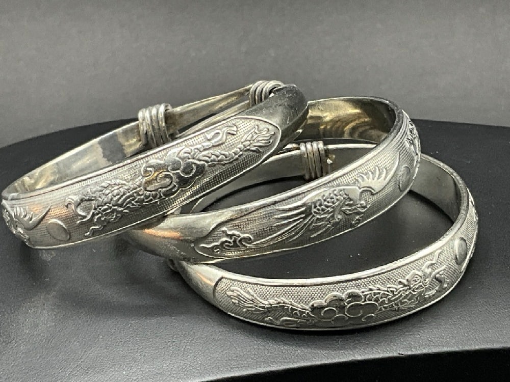 Three (3) Chinese Silver Tone Bangle Bracelets. (1 of 5)