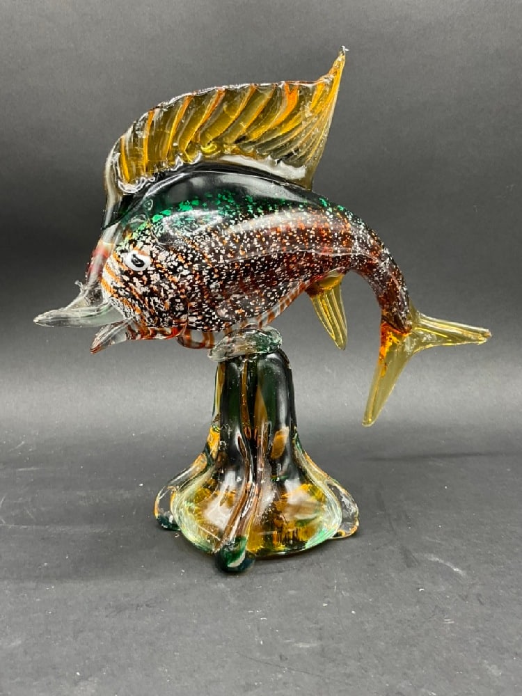 Hand Blown Murano Glass Fish Sculpture: Hand Blown Murano Glass Fish Sculpture. Dimensions: 9 1/2” x 10 1/2”