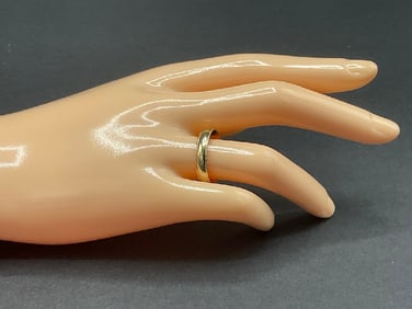 14K Yellow Gold Wedding Band