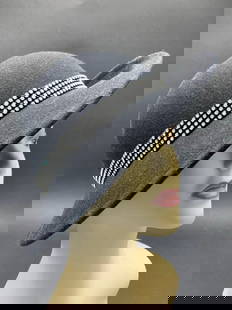 Don Anderson Geo.W.Bollman &Co.,Inc Black Wool Felt Hat with Rhinestones: Vintage Don Anderson Geo.W.Bollman &Co.,Inc Black Wool Felt Hat with RhinestonesGood Condition, Please See Photograph Preview Dimensions: 8”D
