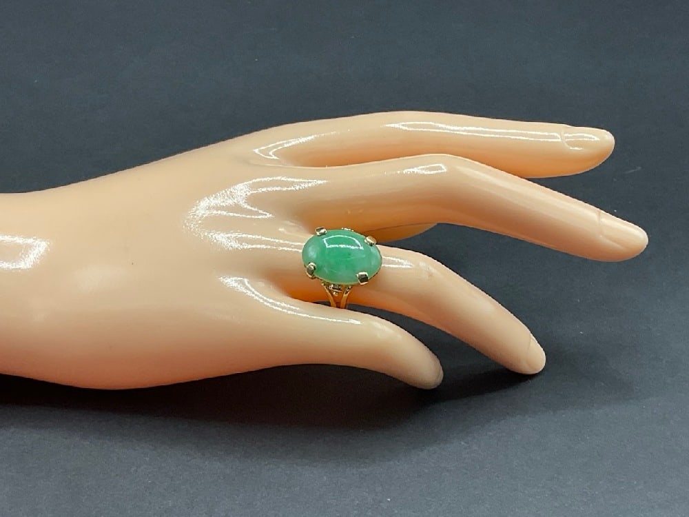 14K Jade Ring Size 6 4 Grams (1 of 4)