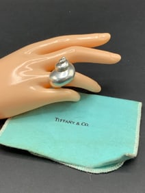 Tiffany & Co. c. 1981 Angela Cummings Sterling Silver Shell Ring
