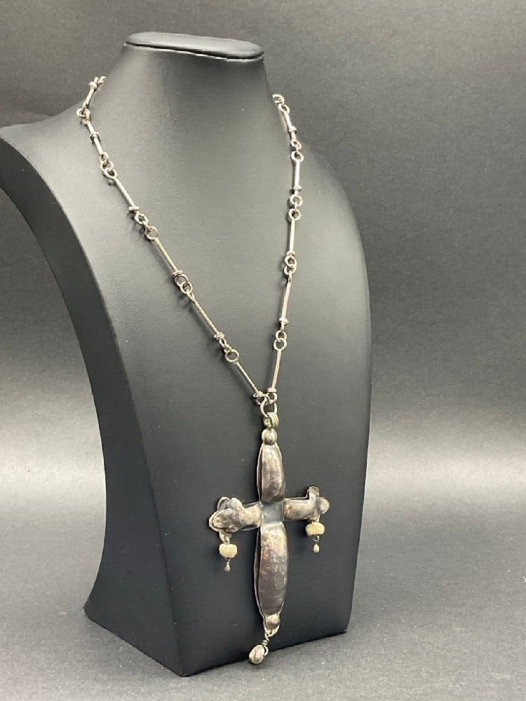 Early Vintage Mexican Sterling Silver Cross Necklace Signed JONA (1 of 5)