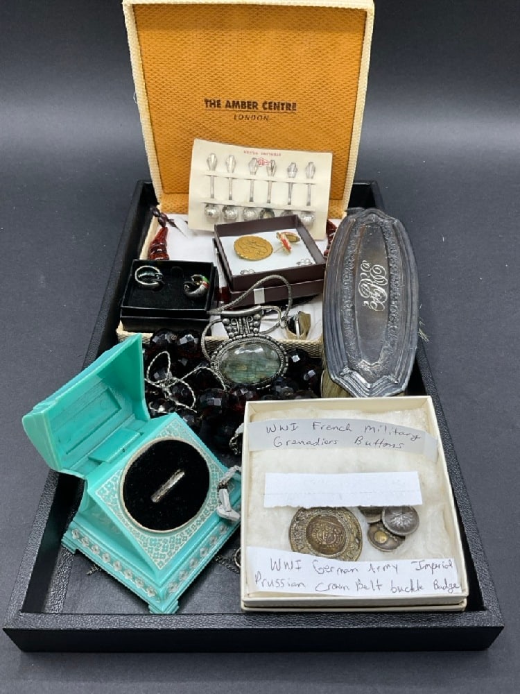 Misc Jewelry Lot WWI Military Buttons Amber Necklace The Amber Center Sterling (1 of 8)