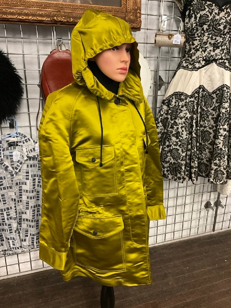 Donna Karen 100% Silk Acid Green Jacket Size 4 NWT (1 of 6)