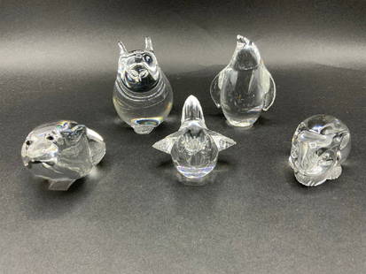 Five (5) Steuben Glass Animal Hand Coolers or Paperweights: Five (5) Steuben Glass Animal Hand Coolers or Paperweights.Dimensions: Lg - 3” x 2 1/2” Sm - 1 3/4” x 3”