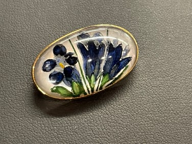 18K Antique Austrian Gold Mother-Of-Pearl Lillies Pin
