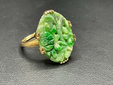 14K Yellow Gold Carved Jade Ring