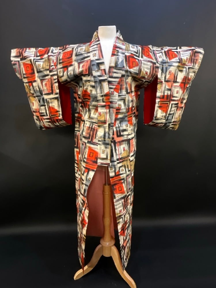 Modern Design Japanese Kimono: Japanese KimonoGood Condition, Please See Preview Photographs Dimensions: Arm to Arm 49”L, Shoulder to Floor 58”L, Arm Opening 26”D