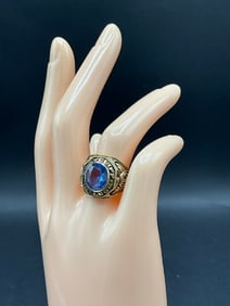 10K Yellow Gold Lady Cliff College 1967 Class Ring