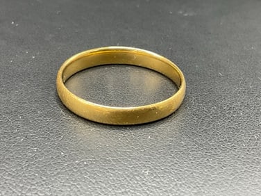 18K Yellow Gold Wedding Band