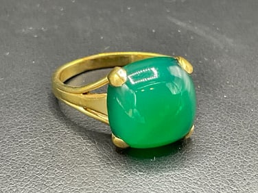 10K Green Jade Ring