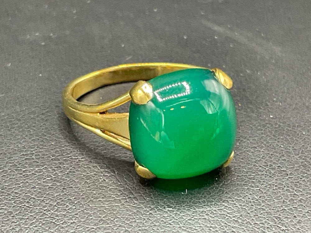 10K Green Jade Ring (1 of 4)