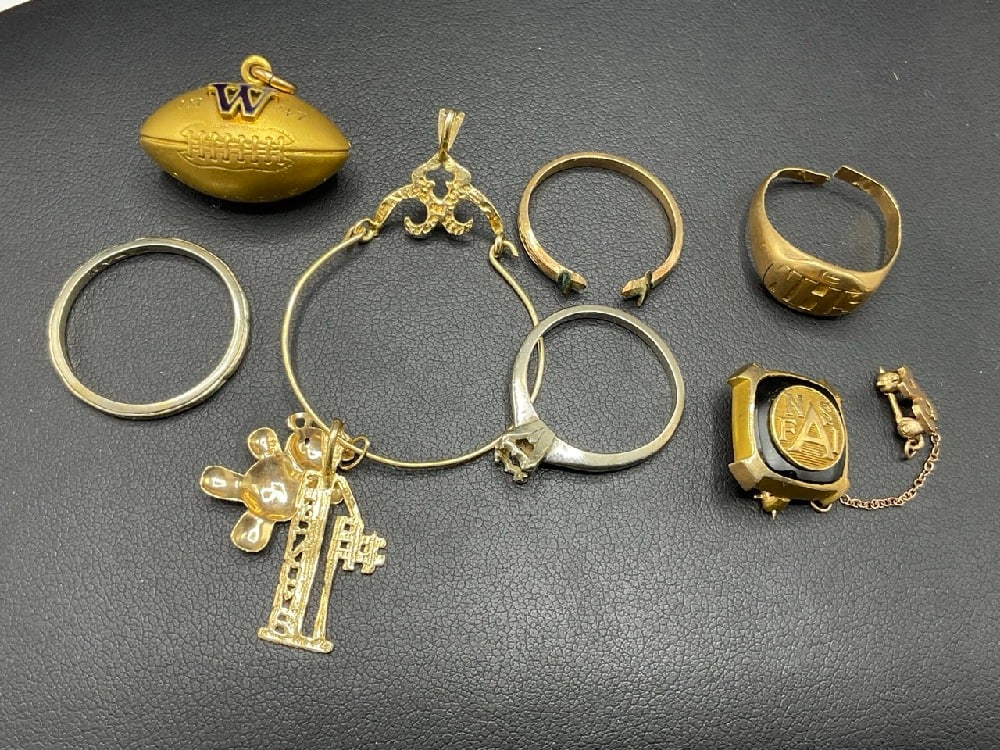 Compiled Estate Gold Scrap/Use Jewelry Group (1 of 3)