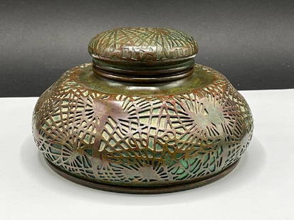 Large Tiffany Studios Bronze Pine Cone Ink Well: Large Tiffany Studios Bronze Pine Cone Ink Well.Dimensions: 4 1/4&rdquo; x 7&rdquo; Some wear noted consistent with age, overall patina is good. Please see photograph preview.